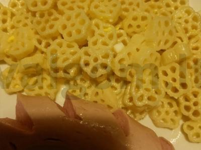 Fereolini su dešrelėmis pagrindine nuotrauka