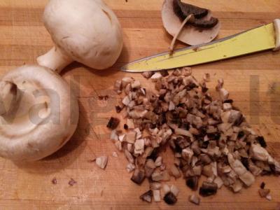 Lengvai pagaminami pelmeniai „Sraigė su grybais“ Žingsnis 4