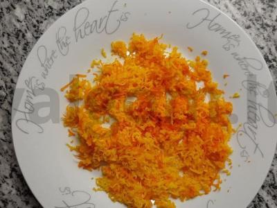 Aromatingas migdolų pyragas su apelsinų natomis Žingsnis 1