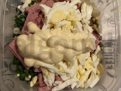 Salotos „Neolivie“ su rūkyta dešra Žingsnis 7