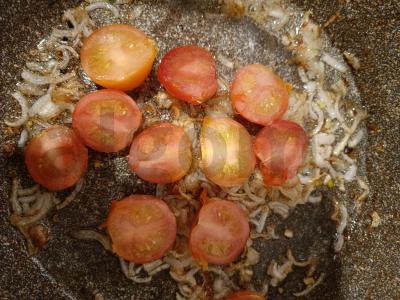 Omlete su sūriu ir pomidorais Žingsnis 1