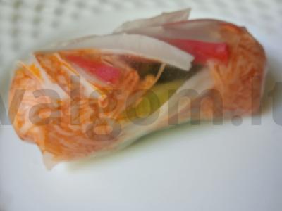 Vietnamese roll with crab sticks and enoki mushrooms Žingsnis 4