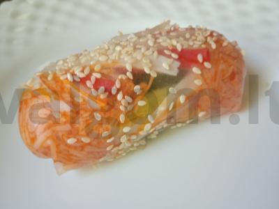 Vietnamese roll with crab sticks and enoki mushrooms Žingsnis 5