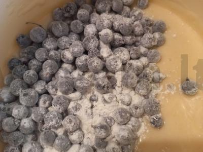 Uogų keksai su pienu ir sviestu Žingsnis 4