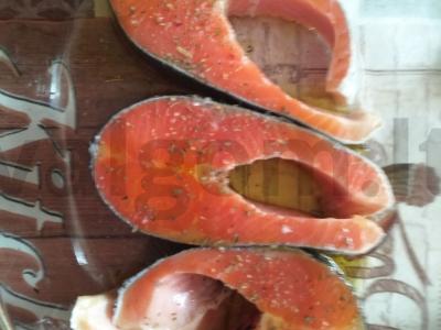 Raudonosios žuvies kepsnys su sezamo padažu Žingsnis 1