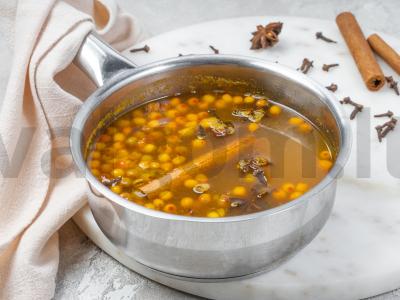 Šaltalankių gėrimas su prieskoniais Žingsnis 1