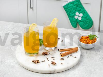 Šaltalankių gėrimas su prieskoniais pagrindine nuotrauka