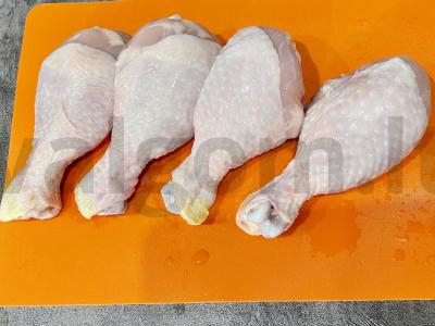 Sultingi vištienos blauzdelės sojos padaže Žingsnis 1