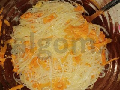 Funchosa su morkomis Žingsnis 3