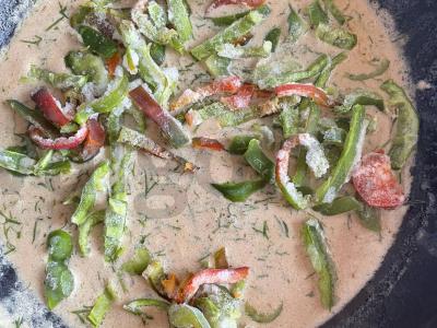 Krevetės grietinėlės ir česnako padaže Žingsnis 5