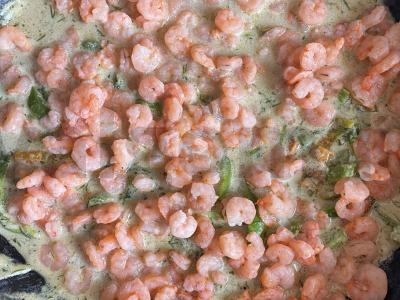 Krevetės grietinėlės ir česnako padaže Žingsnis 6