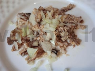 Saulėgrąžų salotos su žuvies konservais Žingsnis 2