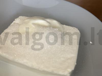 Nuostabūs varškėčiai su vyšniomis Žingsnis 4