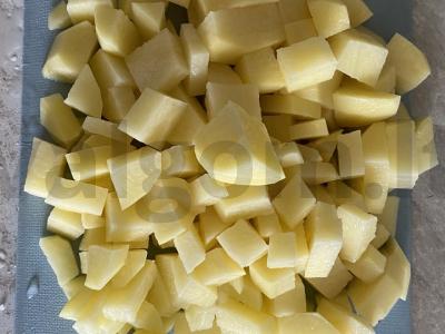 Vištienos kukulių ir bulvių sriuba Žingsnis 2