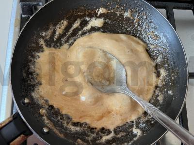 Namų karameliniai saldainiai iš cukraus ir kondensuoto pieno Žingsnis 2