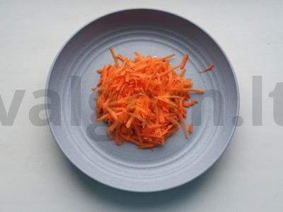 Salotas su širdelėmis ir morkomis su majonezu Žingsnis 2