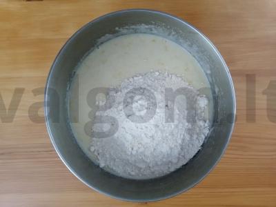 Mannikas su grietine ir citrina bei vanile Žingsnis 4