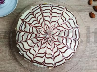 Austrijos tortas su migdolų miltais, kremu ir abrikosų džemu Žingsnis 6