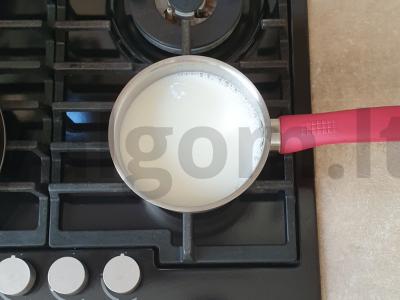 Pieninė košė su kvapniais abrikosais Žingsnis 1