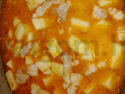 Kiaulienos krūtinėlė, troškinta su daržovėmis Žingsnis 7