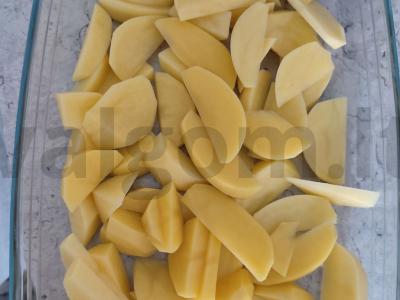 Greitas vakarienė: vištiena su bulvėmis orkaitėje Žingsnis 2