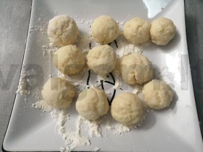 Sūrio rutuliukai fritiūre Žingsnis 6