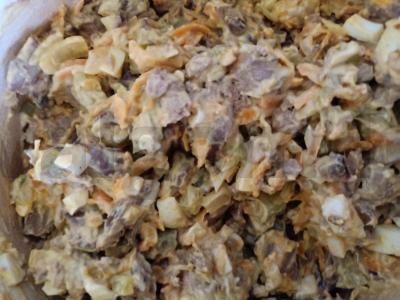 Vištienos kepenėlių salotos Žingsnis 4