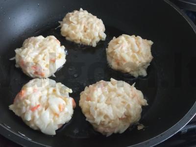 Marinuotų kopūstų kotletai Žingsnis 3