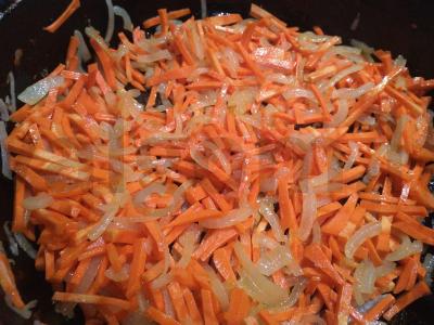 Skani mėsos solyanka su citrina ir alyvuogėmis Žingsnis 2