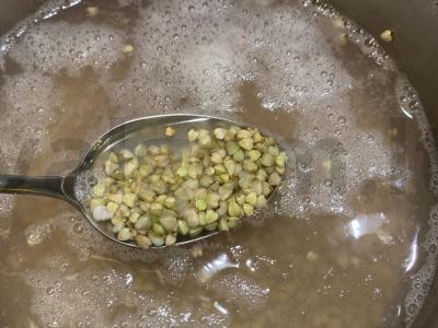 Žalioji grikių košė su medumi ir GHI sviestu Žingsnis 2