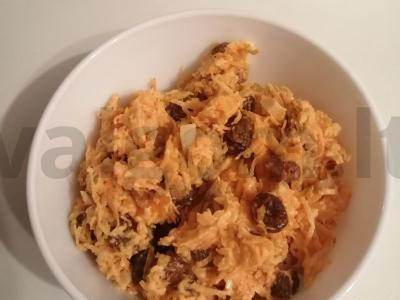 Morkų ir česnako salotas Žingsnis 3