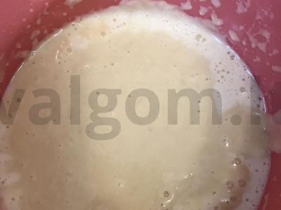 Bananų desertas Žingsnis 1