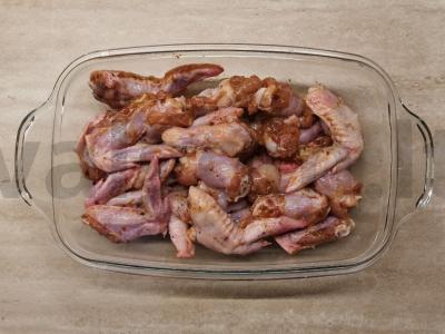 Skani vištienos sparneliai su salyvu Žingsnis 2