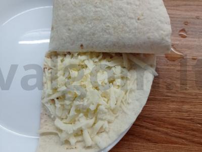 Tortilija su kumpiu, sūriu ir adžika Žingsnis 5