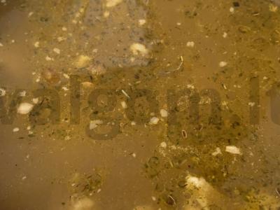 Tirštas sriuba su lęšiais, pupelėmis ir jautiena pagrindine nuotrauka