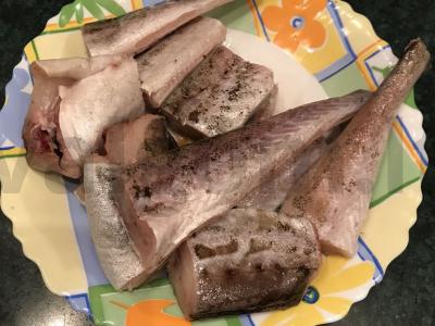 Troškintas menkė su morkomis ir svogūnais Žingsnis 2