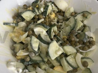 Salotos su žaliuoju žirniu ir agurku Žingsnis 5