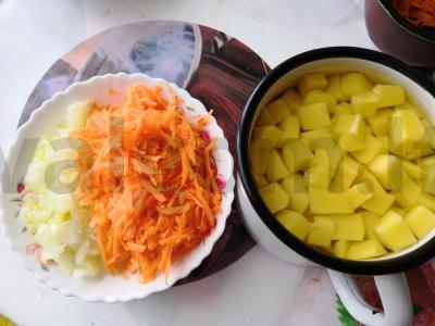 Patingėlių raugintas sriuba Žingsnis 2