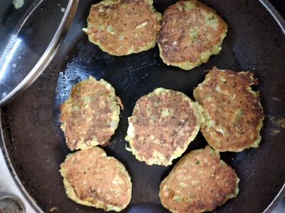 Brokolių blynai pagrindine nuotrauka