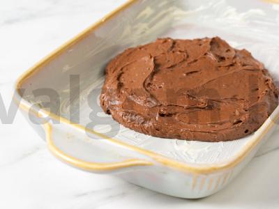 Paprastas šokoladinis pyragas su glazūra Žingsnis 2