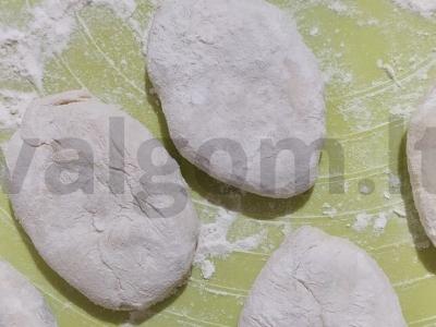 Kibinai su bulvėmis ir kepenimis, kepti keptuvėje Žingsnis 4