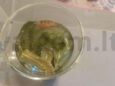 Kvapnus žolelių arbata su vyšniomis Žingsnis 1