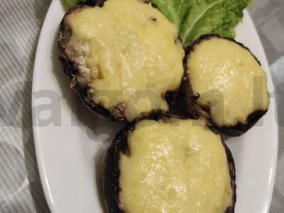 Įdaryti grybai „Mėgstamiausi“ pagrindine nuotrauka