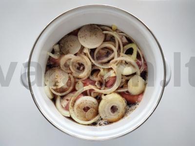 Švelnus šašlykas tamsaus alaus ir granatų sulčių marinate Žingsnis 2