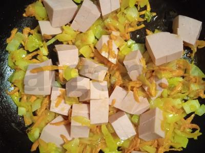 Sūrio sriuba su dešra Žingsnis 4