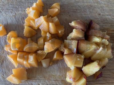 Avižinė košė su abrikosu ir persiku ant grietinėlės Žingsnis 2