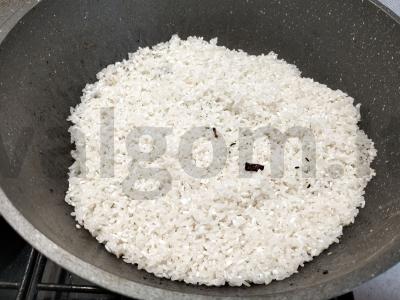 Jautienos plovas su česnaku ir žolelėmis Žingsnis 4