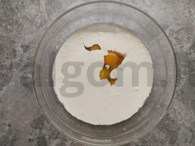 Namų Adygei sūris iš grietinės ir karvės pieno Žingsnis 1