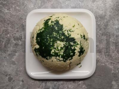 Namų Adygei sūris iš grietinės ir karvės pieno pagrindine nuotrauka