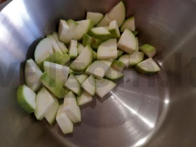 Daržovės, keptos orkaitėje su vištiena kepimo maiše Žingsnis 1